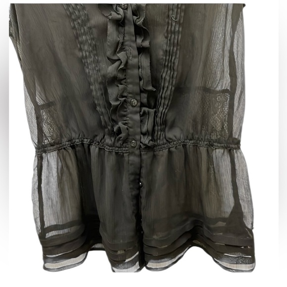 Guess size small black sleeveless sheer blouse in excellent like-new condition - Picture 3 of 5